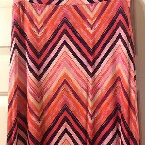 Pink carry Chevron Skirt Medium